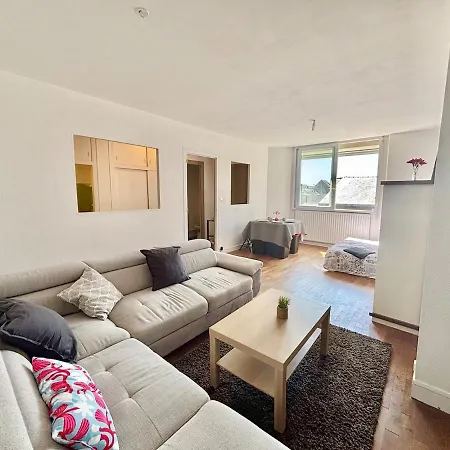 Grand T3 Lumineux En Centre *